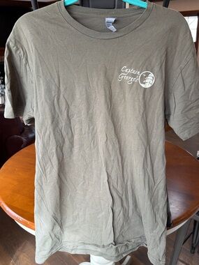 Medium Captain Georges khaki tee